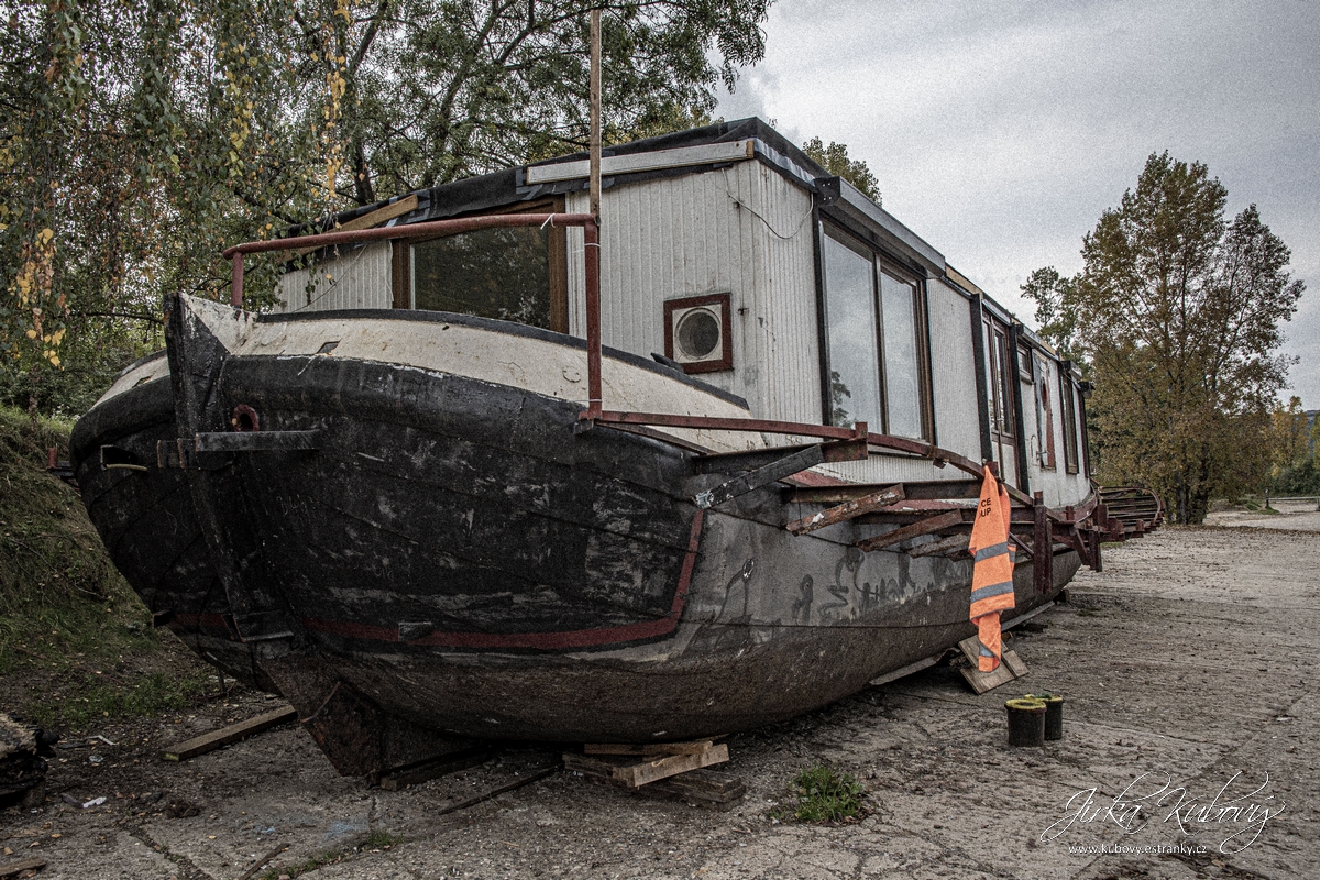 Urbex - Holešovický přístav (10)