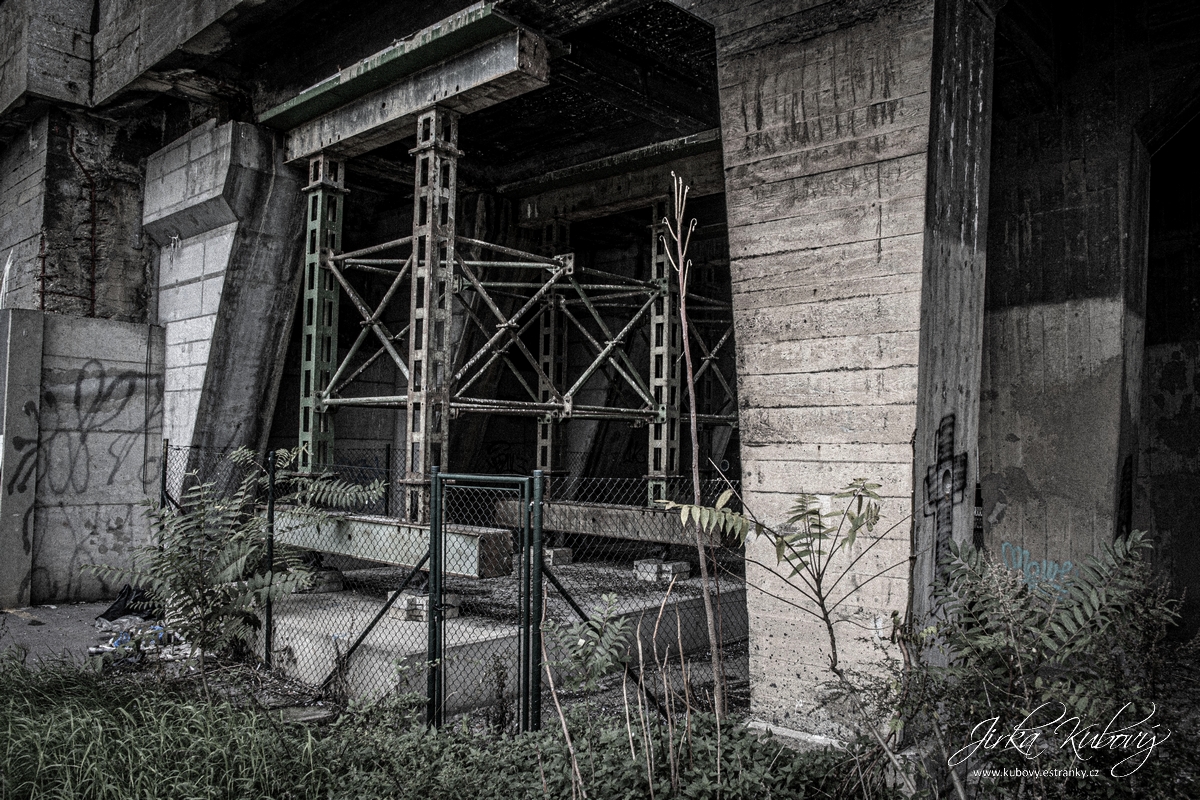 Urbex - Holešovický přístav (13)