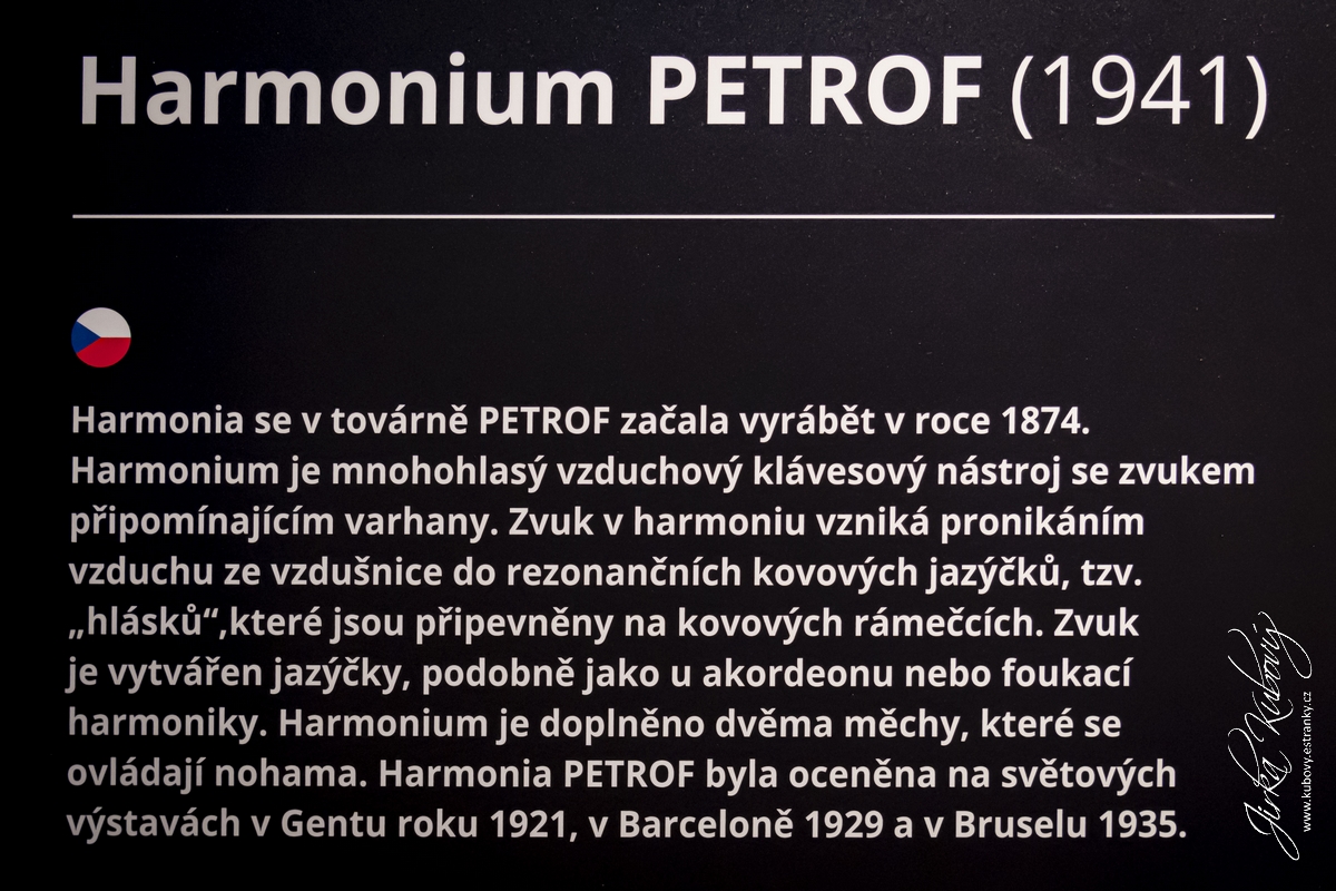 Petrof (07)